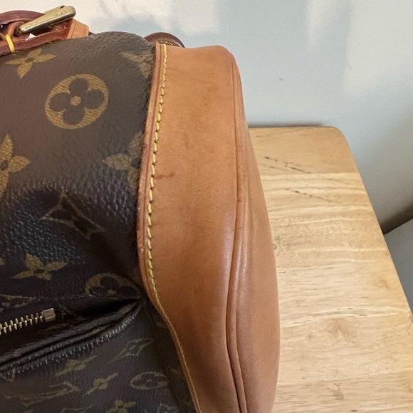 LV Montsouris Backpack MM - Picture 8 of 16